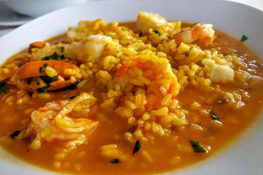 Este arroz meloso con berenjena te hará gozar a lo grande