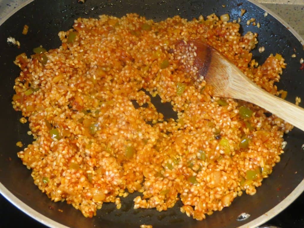 Este arroz meloso con berenjena te hará gozar a lo grande