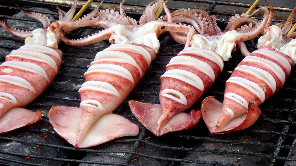 Calamares rellenos en salsa: una receta brutal para el fin de semana Calamares rellenos en salsa: una receta brutal para el fin de semana