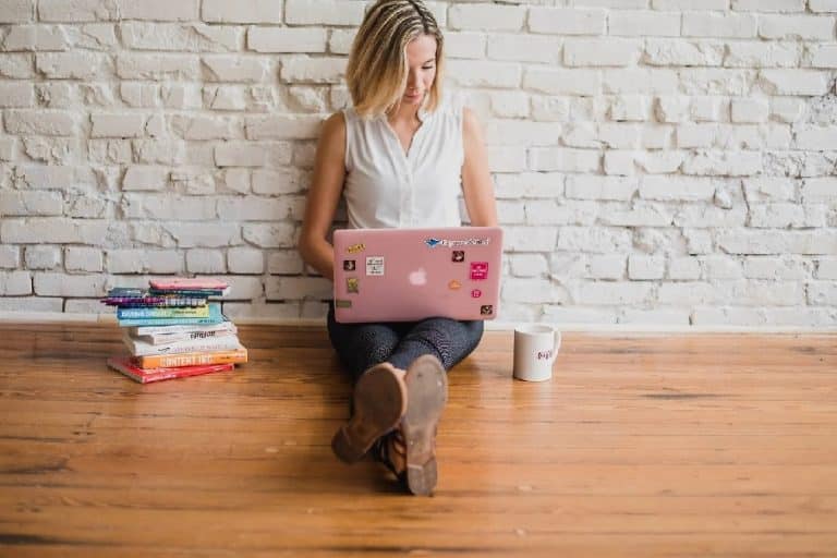 Formas de vivir de las redes sociales: cómo ser modelo o influencer