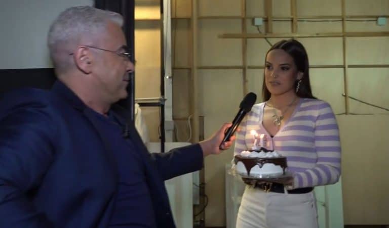 Gloria Camila, la primera en ‘dejar’ el clan Mohedano, sopla las velas con Jorge Javier