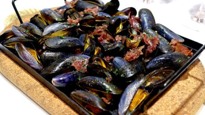 Mejillones con jamón: un entrante diferente para sorprender a todos