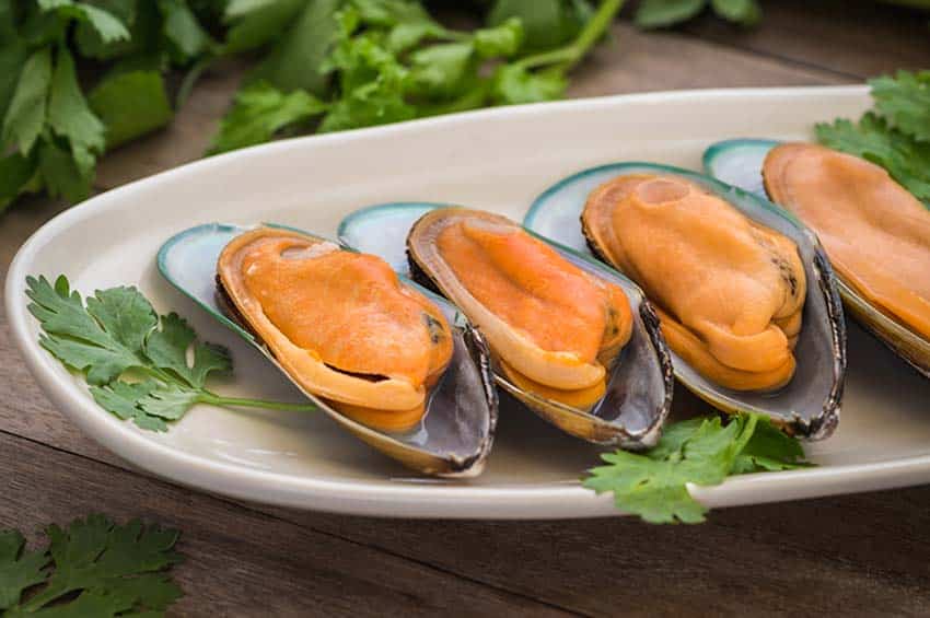 Los mejillones asados que te harán odiar la clásica receta al vapor