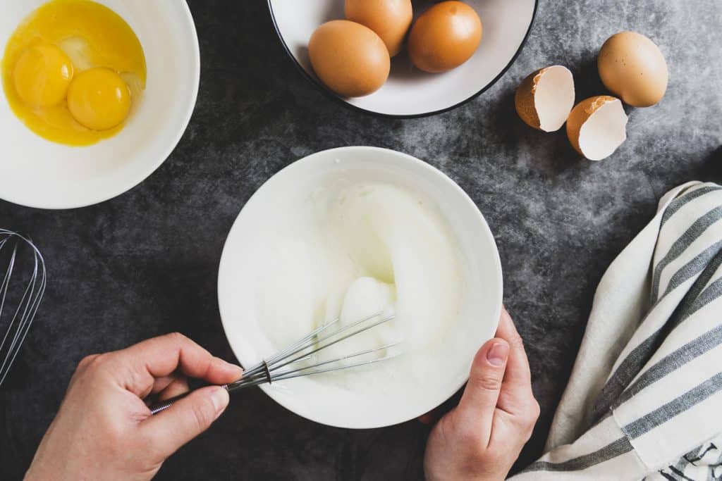 Cómo hacer una tortilla de calabacín y queso mejor que la de patatas