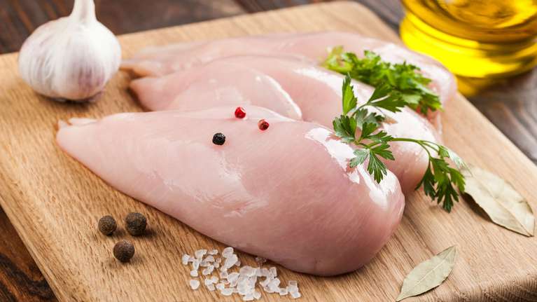 Dale un Giro a tu Cena con Estos Deliciosos Rollitos de Pechugas de Pollo y Yogur