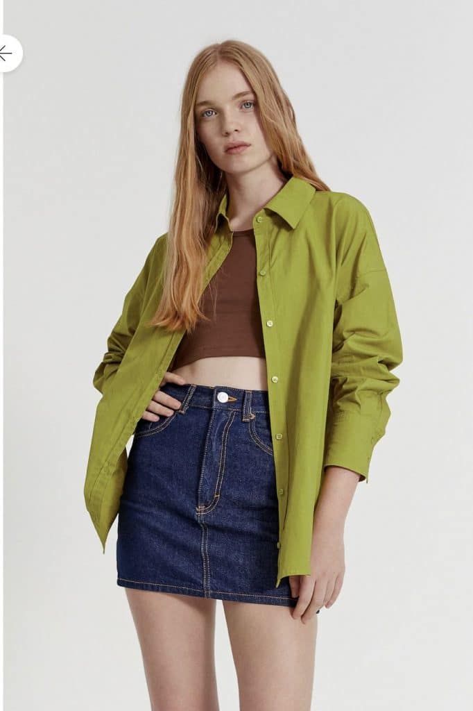 Pull&Bear tiene esta cazadora básica por 12,99 euros para usar a diario