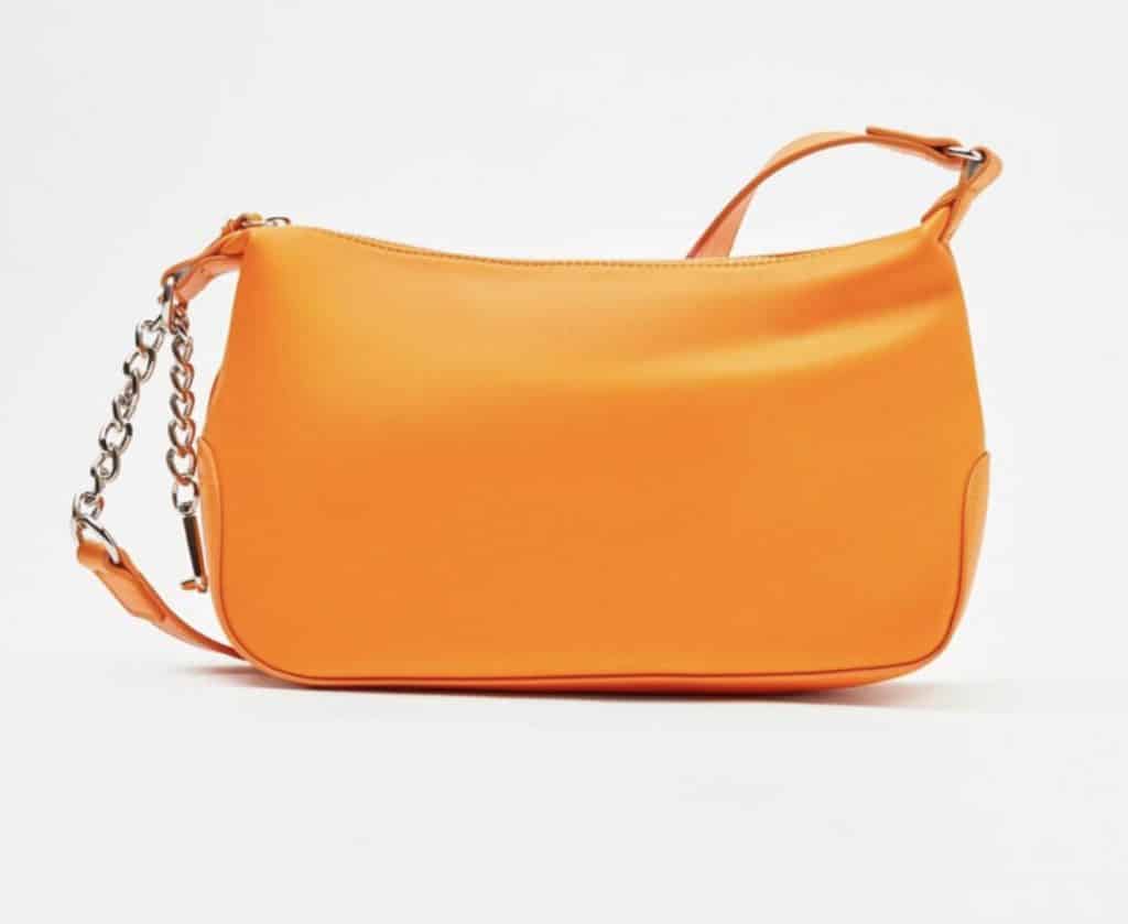 El bolso de Bershka por 12,99 euros que parece de lujo