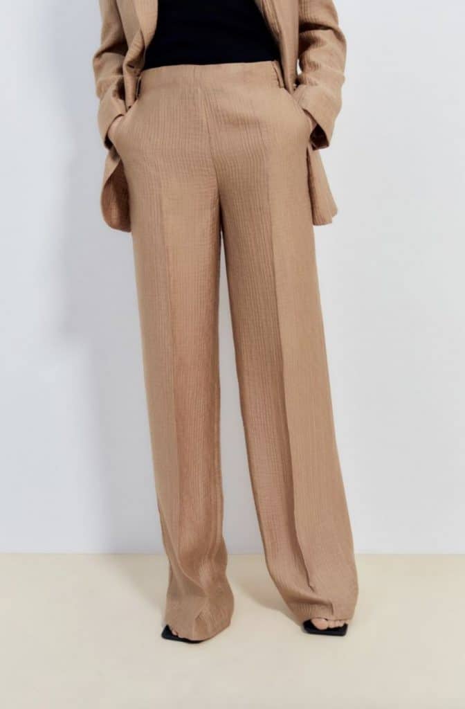 Este vestido recto de Sfera supera a todos los de Zara