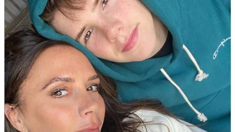 Cruz Beckham y su madre Victoria Beckham