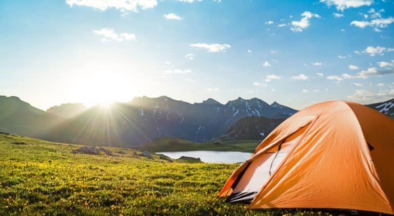 Trucos para ir de camping y no morir en el intento￼