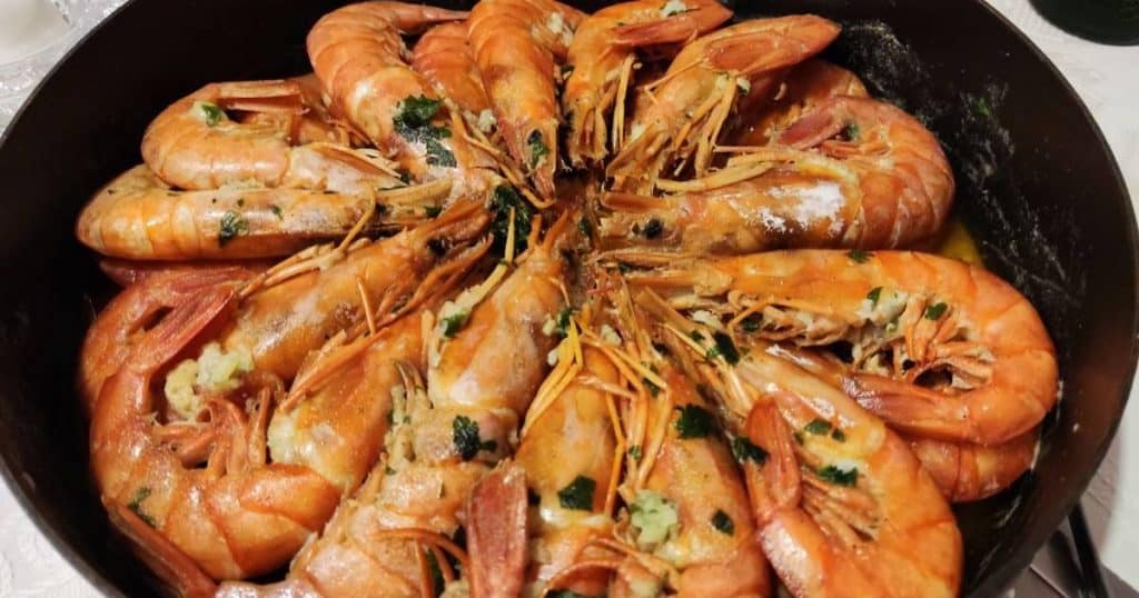 El secreto para hacer unos gambones fritos repletos de sabor 