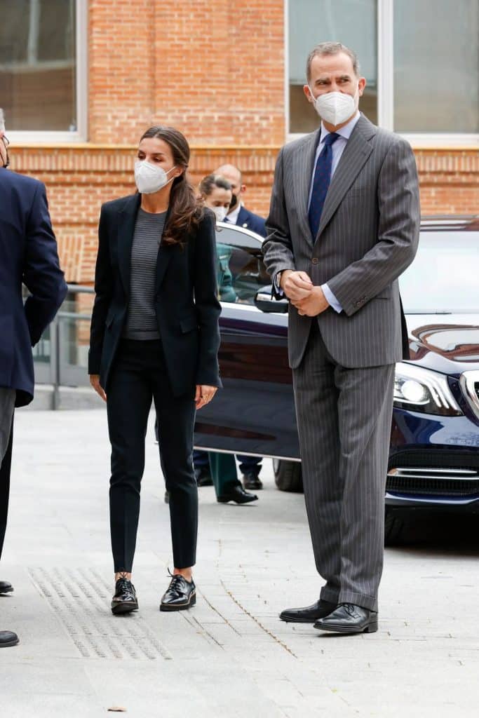 Reina Letizia: de su bailecito de J. Balvin a quedarse a rayas