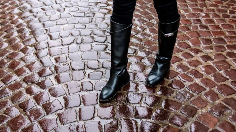El truco para no resbalarte con tus zapatos