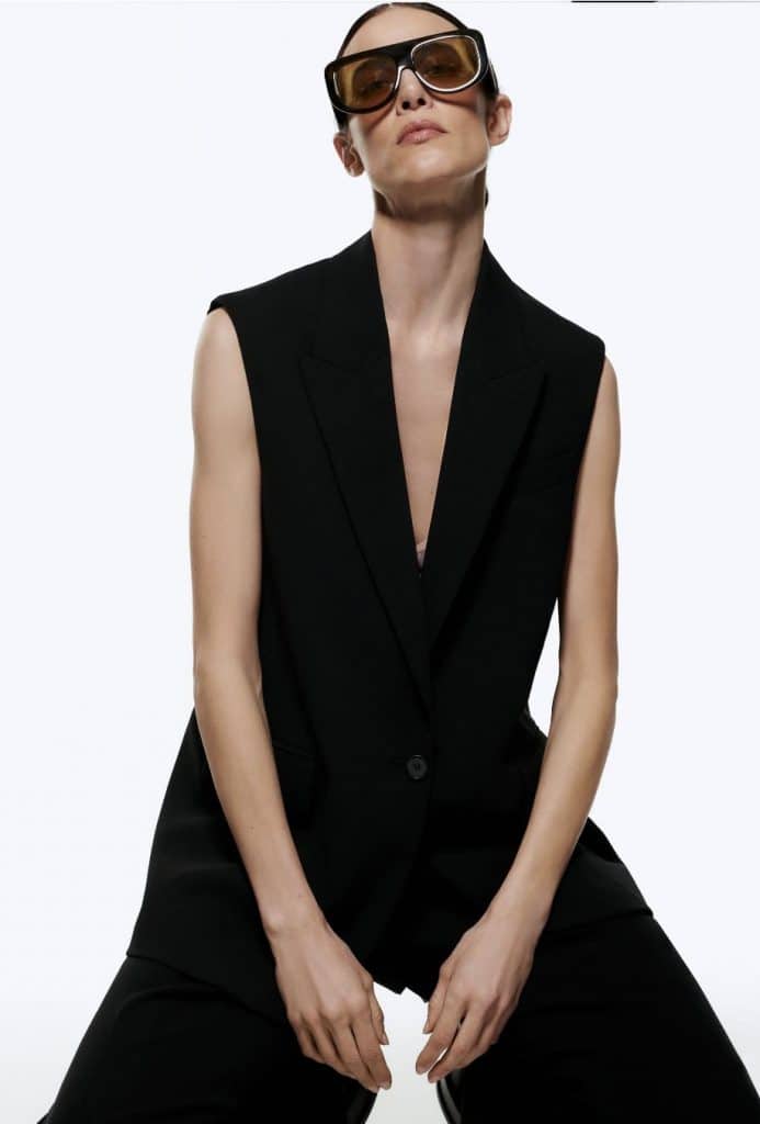 Zara apuesta por esta cazadora barata para las más jóvenes
