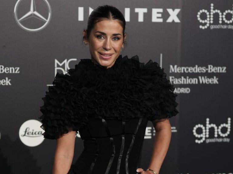 Elena Tablada vuelve a lanzarle una pullita a David Bisbal por su hija Ella
