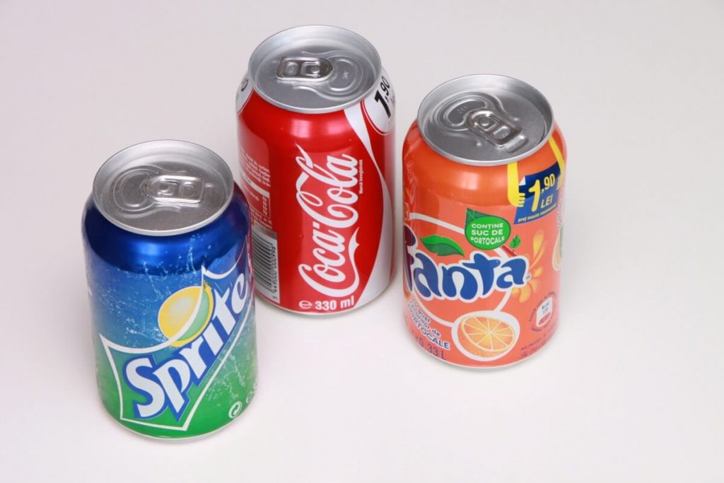 La función secreta de las anillas en las latas de refrescos