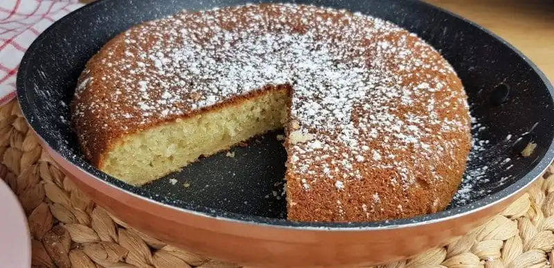 Cómo hacer un bizcocho clásico en la sartén