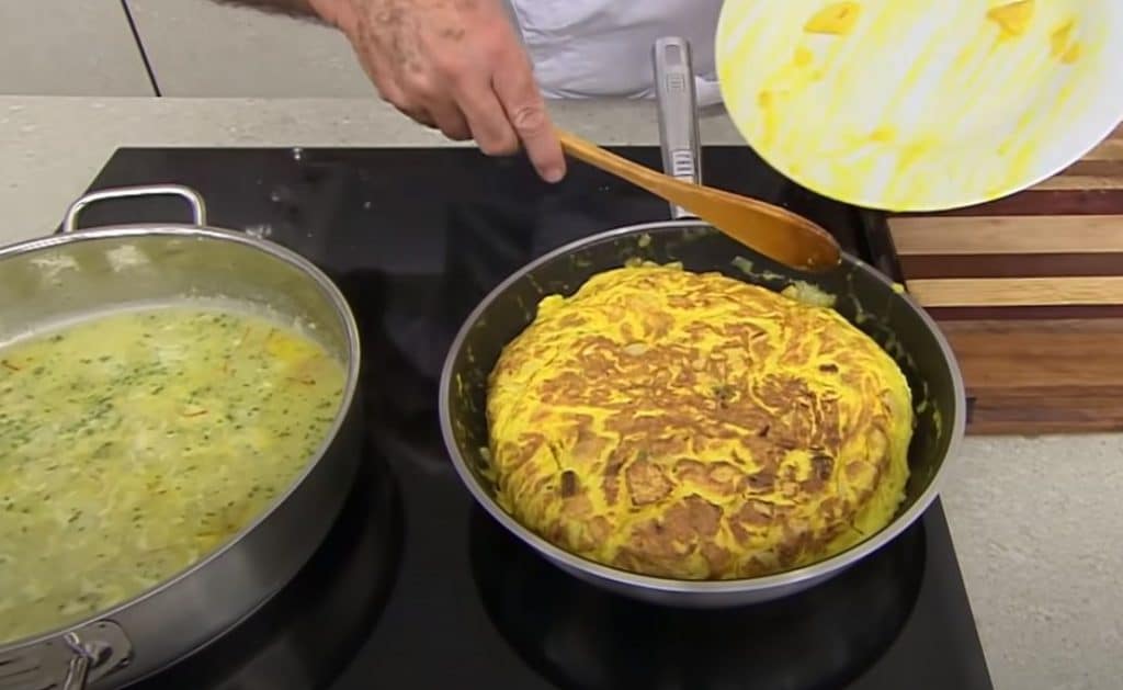 La curiosa forma de Arguiñano de hacer una tortilla de patatas