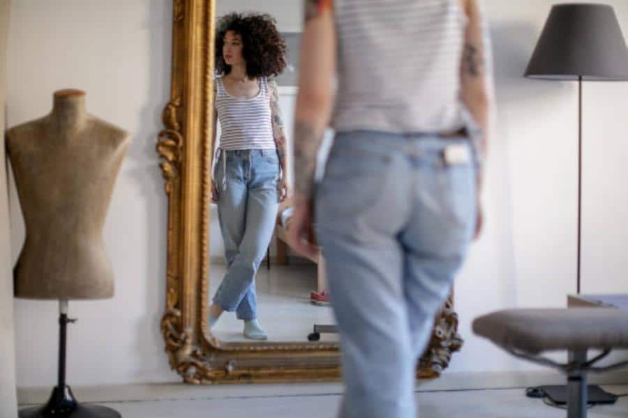 Ponernos jeans que no nos quedan bien te hace menos atractiva