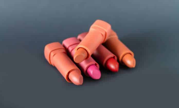 Los tonos de labiales perfectos para lucir con el fin de las mascarillas en interiores