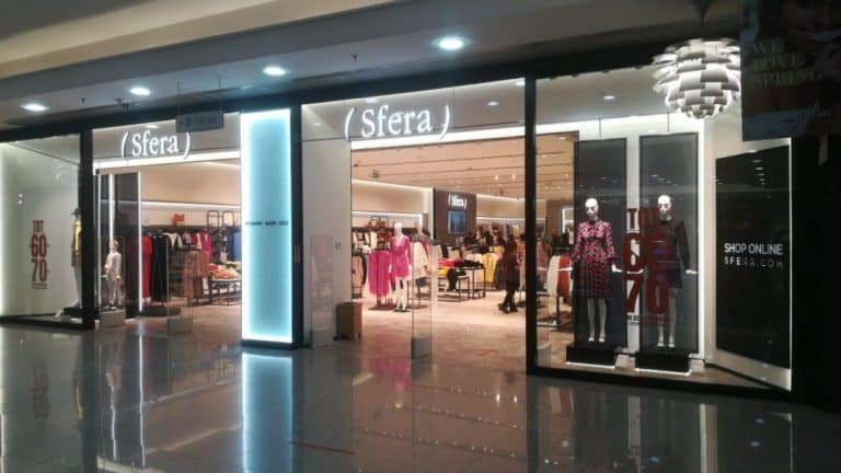 El vestido de lentejuelas de Sfera que te hará ser especial 