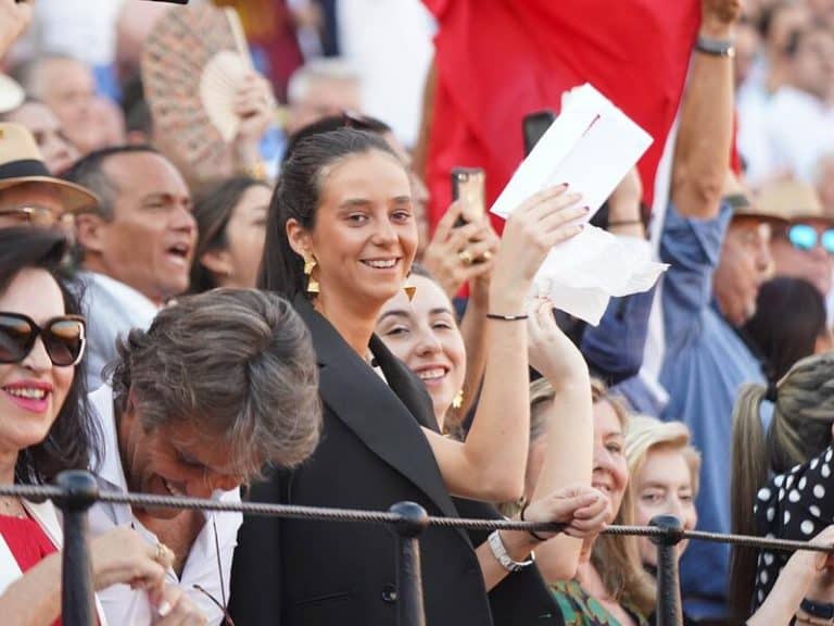 Victoria Federica, radiante en los toros