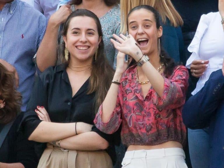Lo que la Infanta Elena le obliga a hacer a su hija Victoria Federica y que su cuñada Letizia no permitiría a Leonor y Sofía