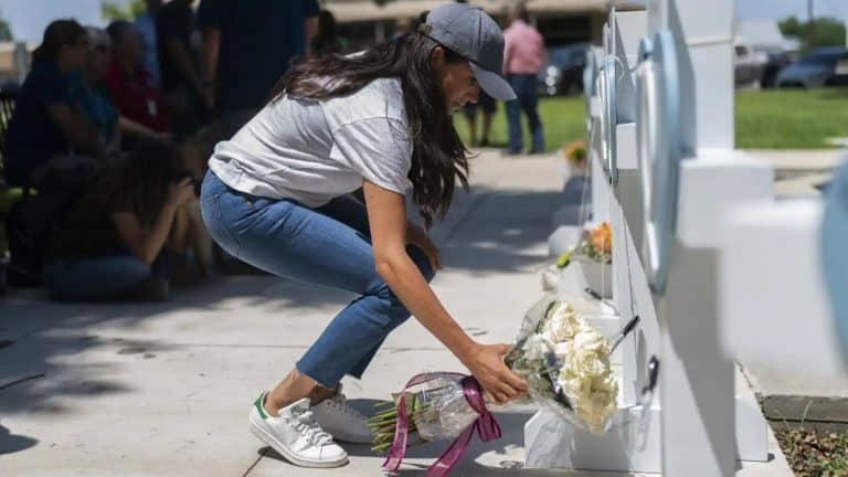 Meghan Markle emula a Lady Di: su visita más emotiva en Texas