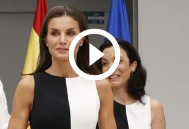 Doña Letizia vive un momento incomodo coincidiendo en el ‘look’