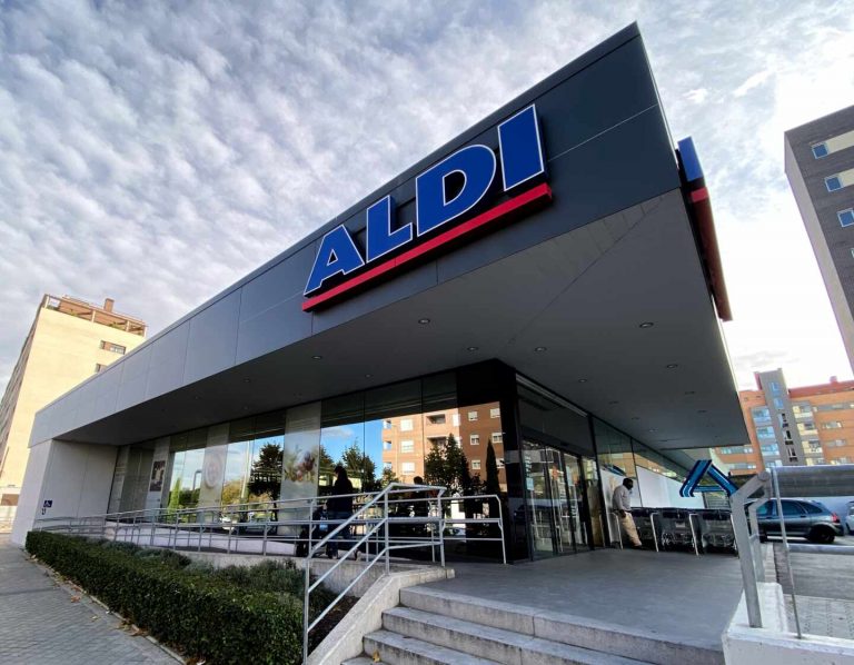 Las zapatillas de Aldi que quiere todo el mundo cuestan 34,99 euros