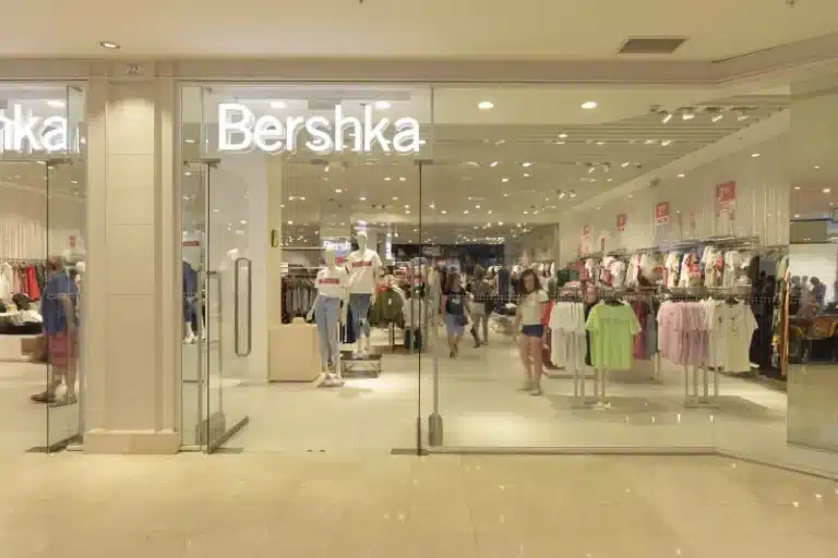 ‘Special prices’ de Bershka para renovar tu armario en verano 