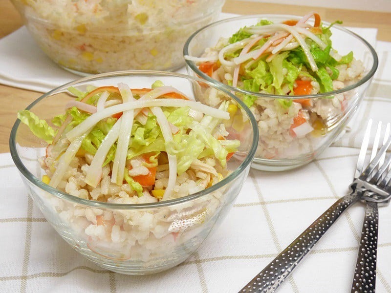 Cómo hacer una ensalada de arroz con gambas este verano