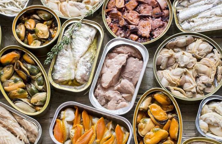 El cáncer que puedes sufrir si tomas pescado en conserva