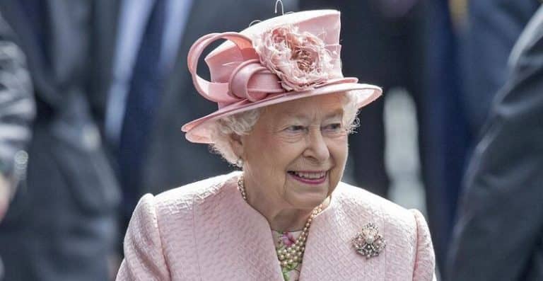 Reina Isabel II y el otro trono que ha conquistado… El trono del ‘merchandising’