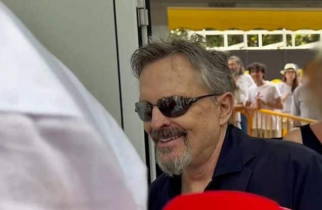 Miguel Bosé en la Feria del Libro