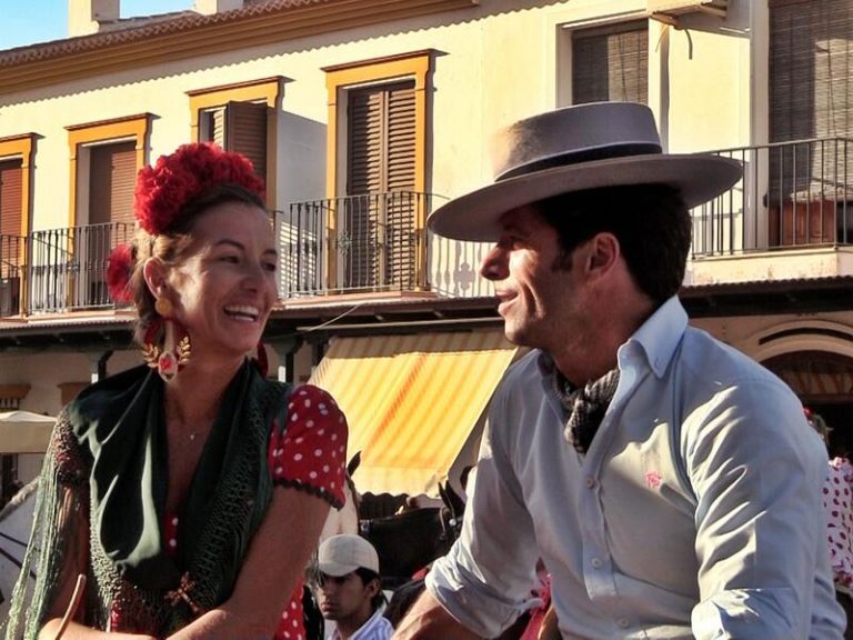 Canales Rivera e Isabel Márquez, juntos en El Rocío: ¿Cómo es su relación?