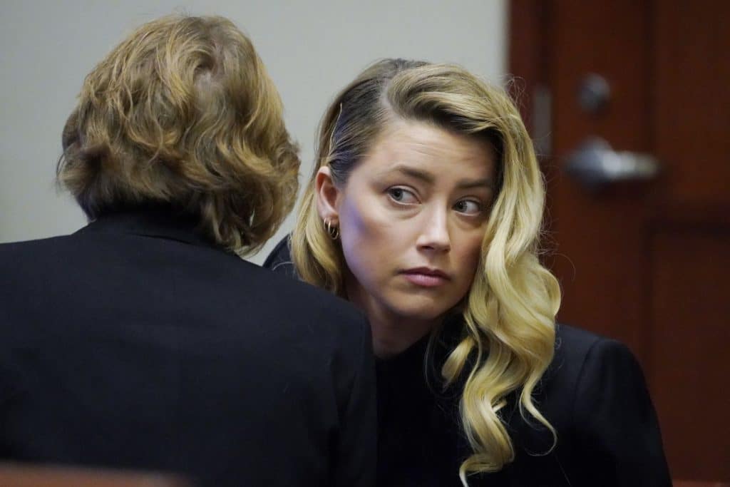 Amber Heard a punto de estallar: "Es culpa de las redes sociales"
