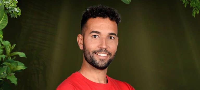 Omar Sánchez, risas y complicidad con Raquel Lozano tras coincidir con Anabel Pantoja en un local en Ibiza