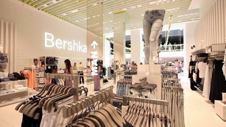 Con estos bikinis de Bershka vas a ser la envidia de todas tus amigas