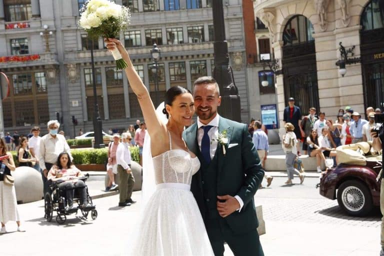 Vania Millán y Julián Bayón se casan: Pilar Rubio aparece sin Sergio Ramos