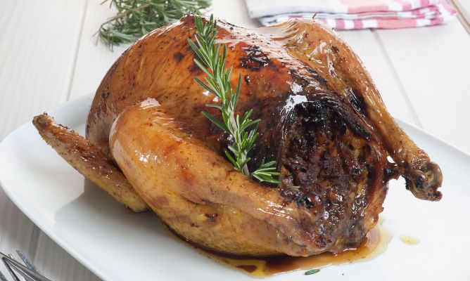 Pollo asado relleno: las claves de Robin Food para darle más sabor