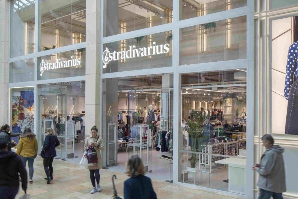 Los monederos de Stradivarius con los que triunfarás este verano