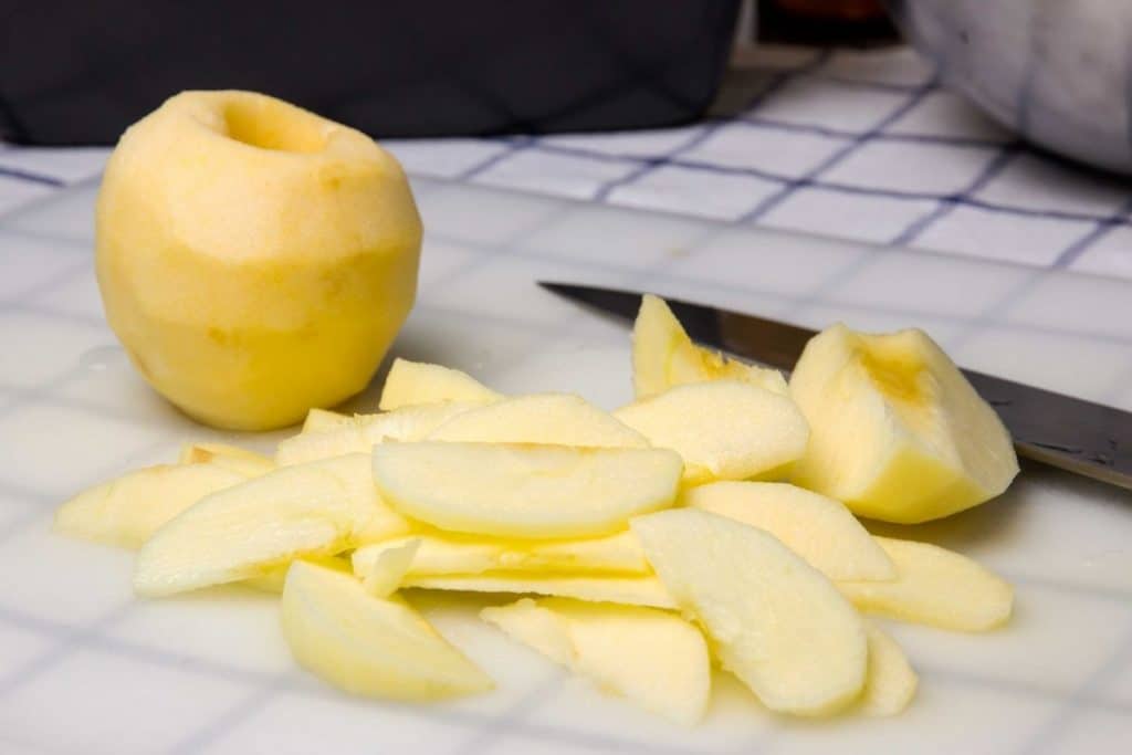 Tarta de manzana: la receta para que te salga bien crujiente