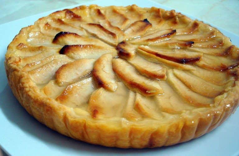 Tarta de manzana: la receta para que te salga bien crujiente