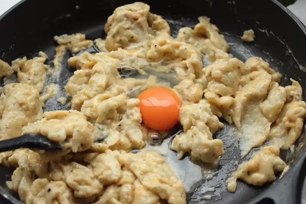 Estos buñuelos de pollo que te gustarán más que las croquetas