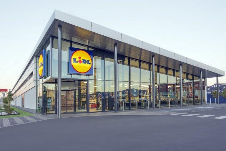 El estor de Lidl que evita el sol y aisla tu casa del calor