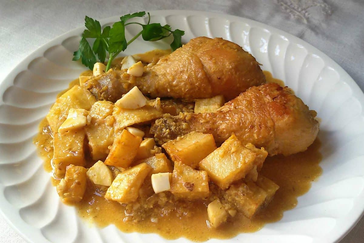 Pollo en pepitoria: la receta clásica de la abuela para gozar