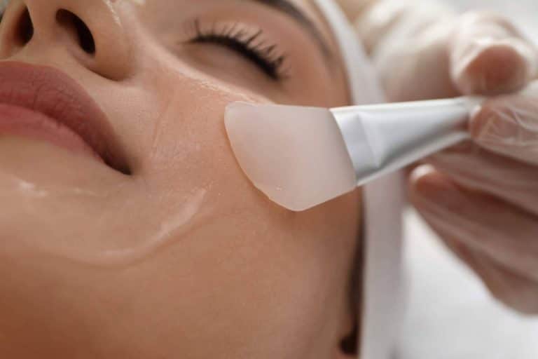 Crina Rus Beauty Center lleva a cabo peeling químico en diferentes partes del cuerpo