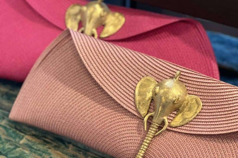 Carmen Fernández Complementos ofrece bolsos versátiles