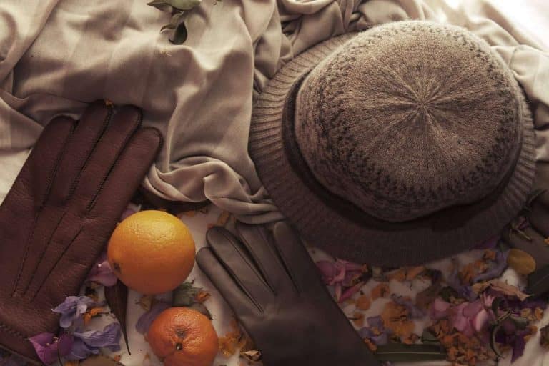 Elegancia en cualquier look con Santacana y los guantes de piel